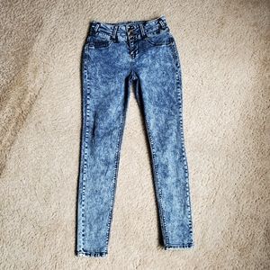 Acid Wash Jeans